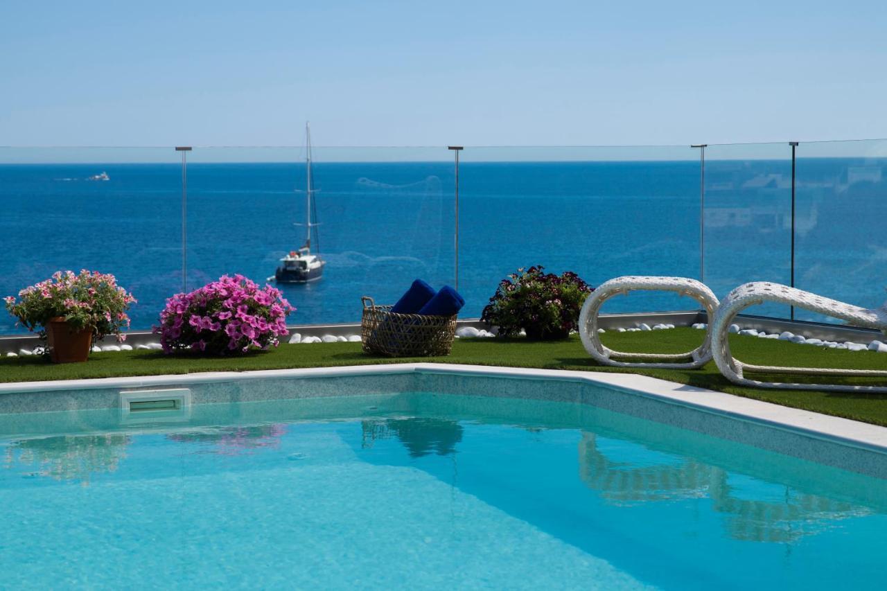 Felini Palace Agia Pelagia  Exterior photo