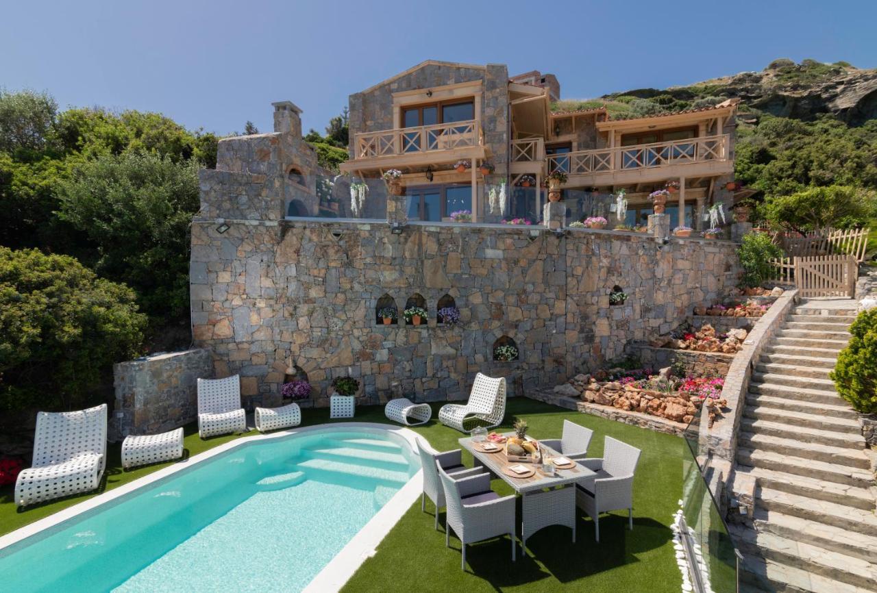 Felini Palace Agia Pelagia  Exterior photo